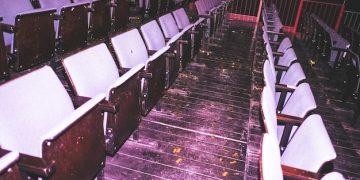 Euphoria Season 2 Episode 7 Recap: The Theater and Its Secrets - Cover Image