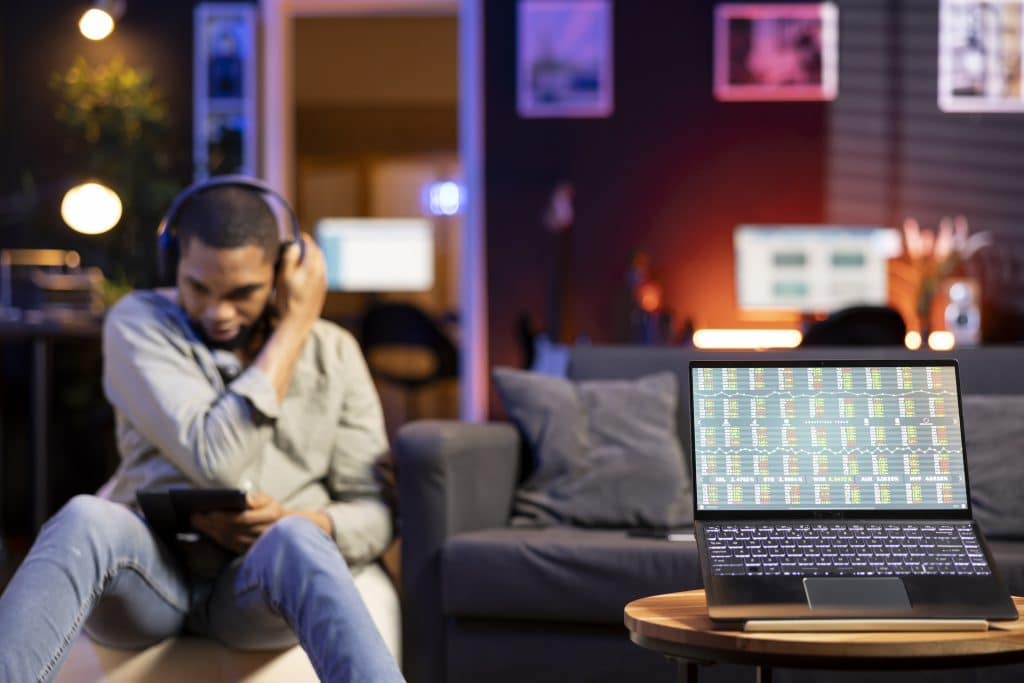 8K Streaming Mainstream: US Households by 2026 Forecast